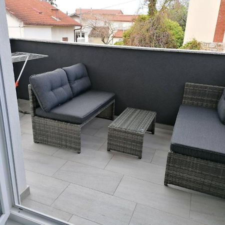 Vila Slavica Vir Exterior photo