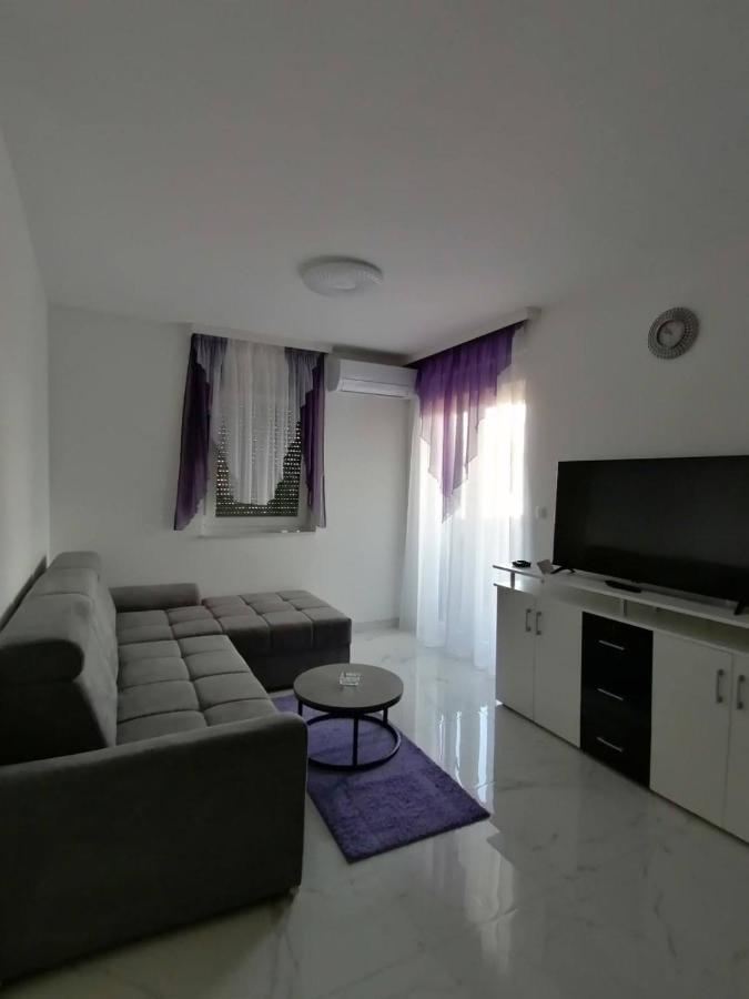 Vila Slavica Vir Exterior photo